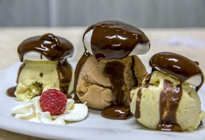 ホテル Hôtel Restaurant Les Touristes