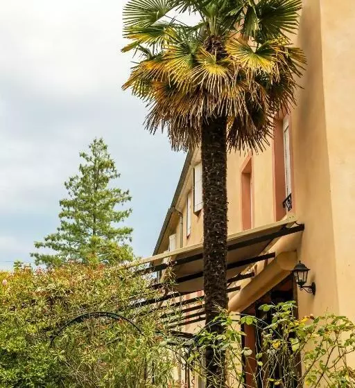 Hotelli Hôtel Restaurant Les Touristes