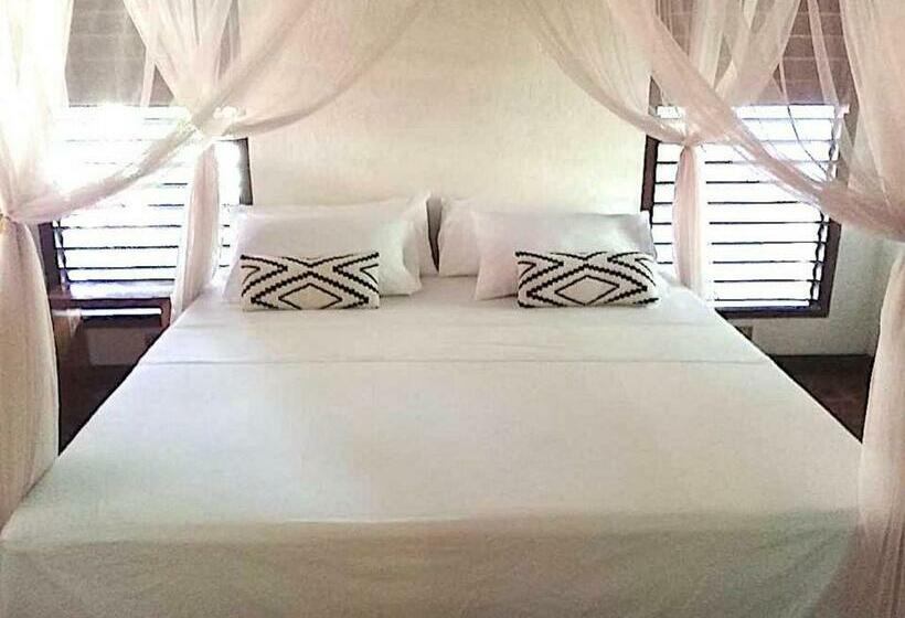 Pensão Herbs Guest House And Restaurant Near The Sea