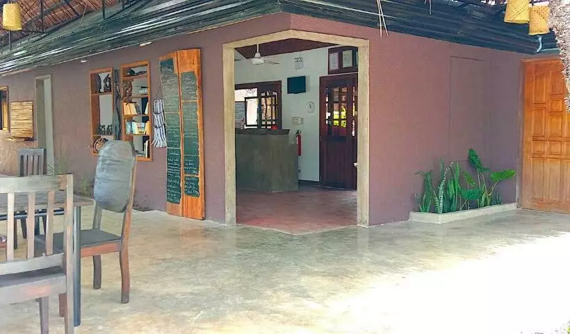 ペンション Herbs Guest House And Restaurant Near The Sea