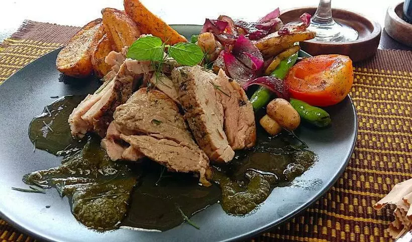 ペンション Herbs Guest House And Restaurant Near The Sea
