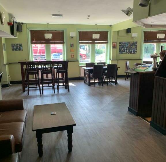 پانسیون Ivy Green Inn