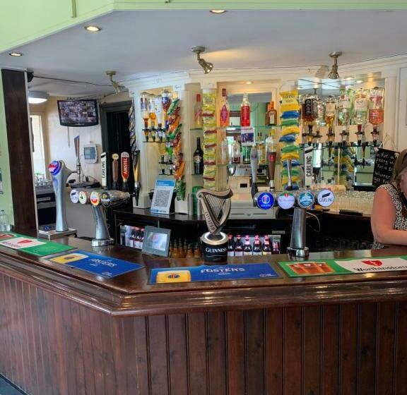 پانسیون Ivy Green Inn