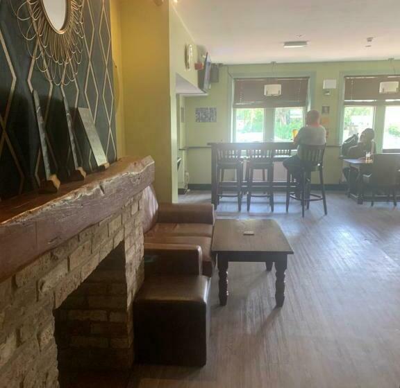 پانسیون Ivy Green Inn