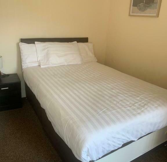 پانسیون Ivy Green Inn