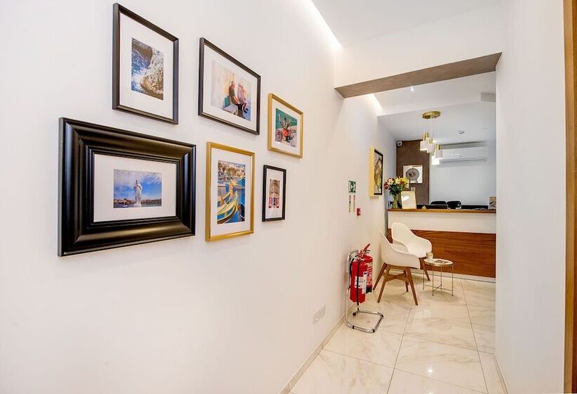 پانسیون South Wind Guesthouse