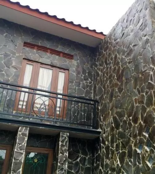 Majatalo Villa Cabean Salatiga