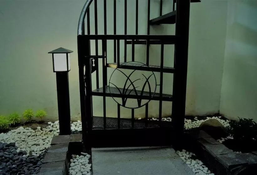 Majatalo Villa Cabean Salatiga