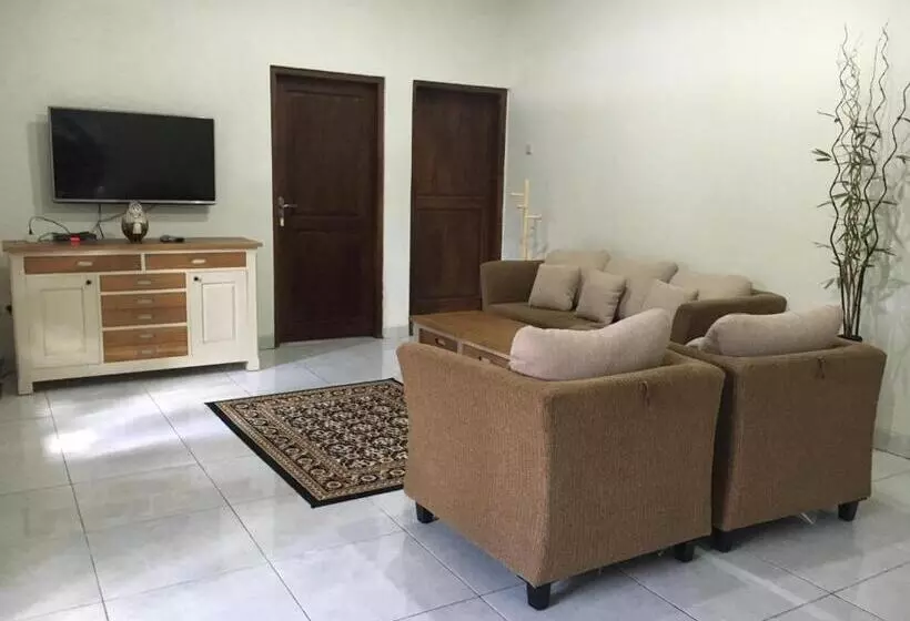 Majatalo Villa Cabean Salatiga