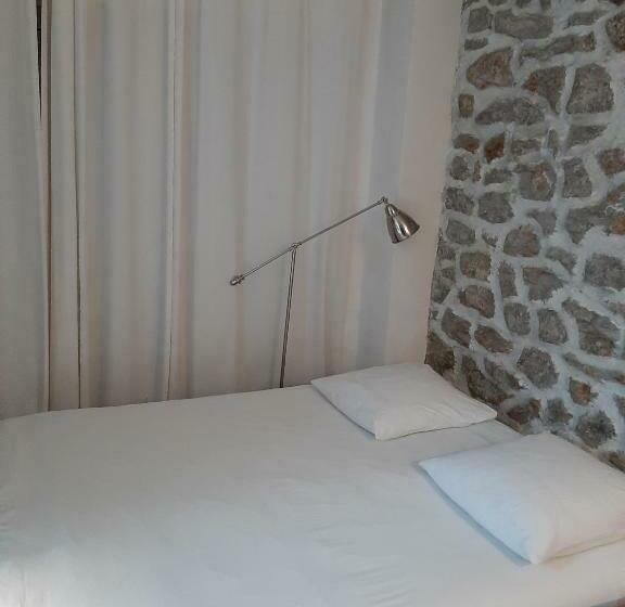 پانسیون Villa Des Iris