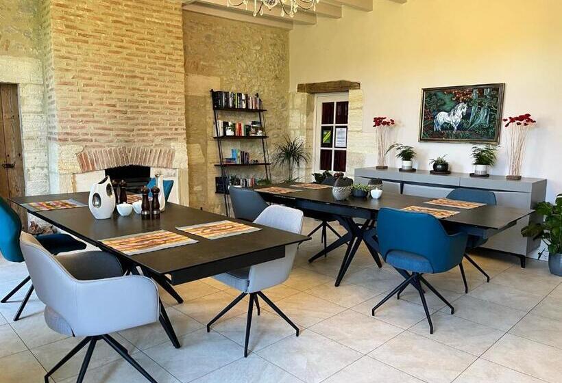 Bed and Breakfast Ancien Haras De La Tour