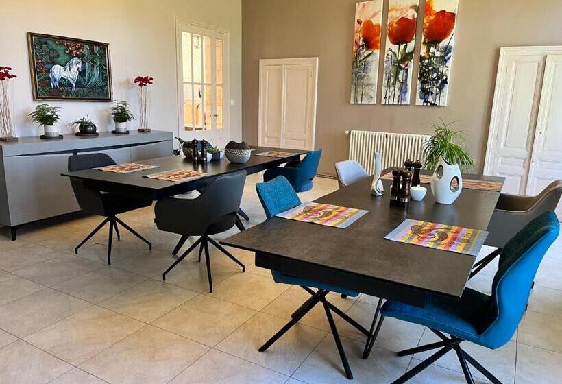 Bed and Breakfast Ancien Haras De La Tour