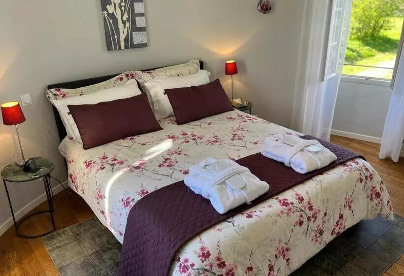 Aamiaismajoitus (B&B) Ancien Haras De La Tour