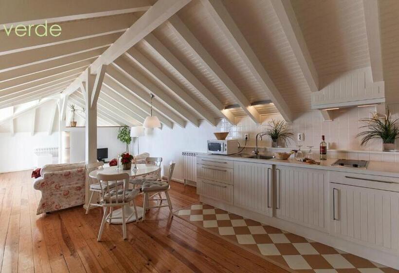 مبيت وإفطار Casa D Arriba