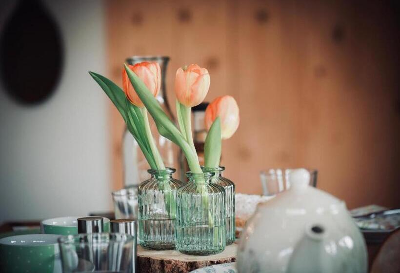 هتل Bauernhof Kure