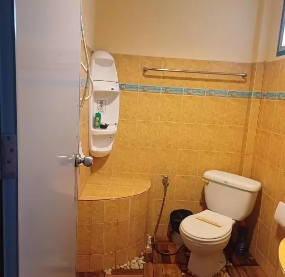 Hotelli Tropicana Khophagan Resort