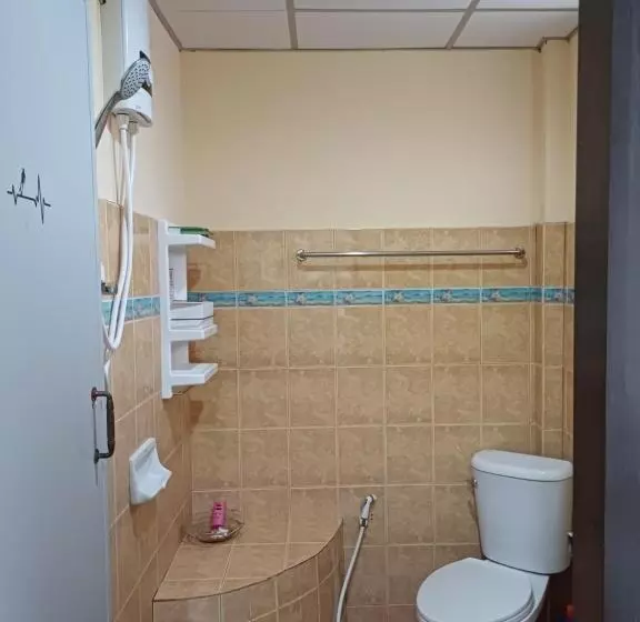 Hotelli Tropicana Khophagan Resort