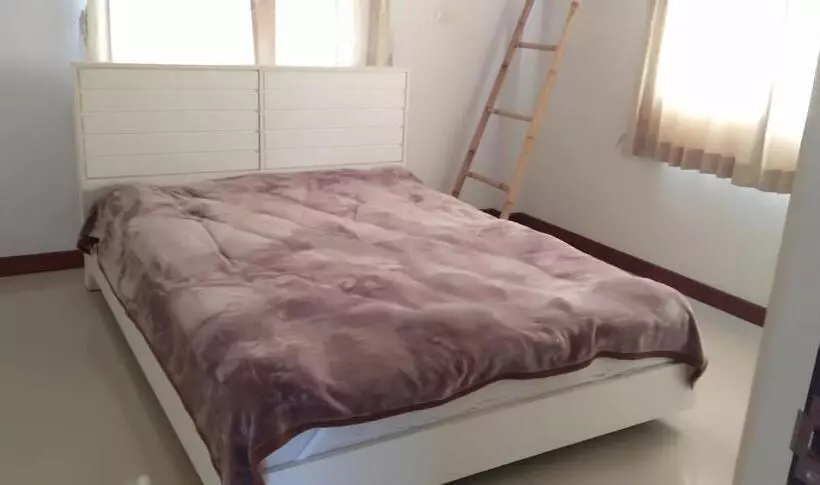 Hotelli Tropicana Khophagan Resort