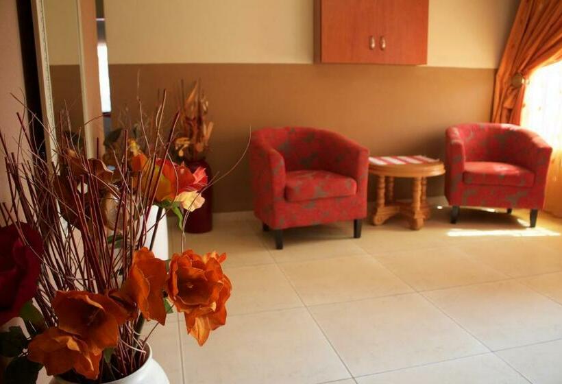 ペンション Divine Guest Lodge