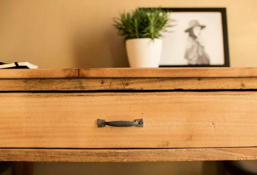 Majatalo Sasaràl Suites