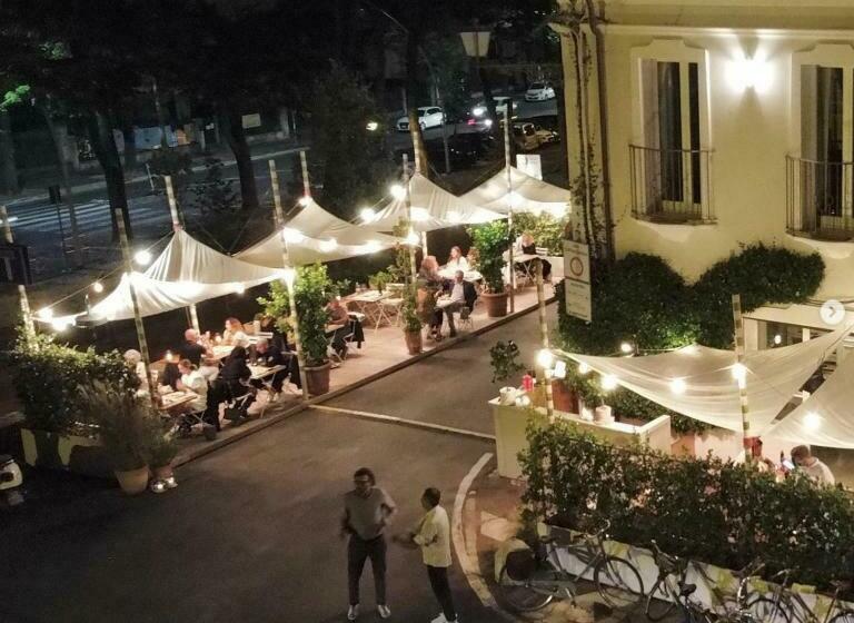 Pensjonat Sasaràl Suites