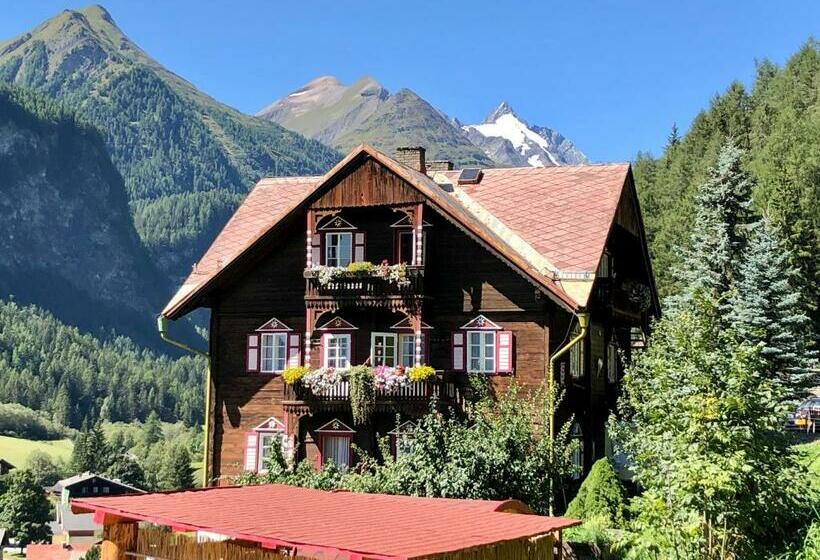 ペンション Villa Brandstätter