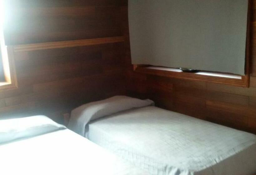 هاستل Sunset Inn