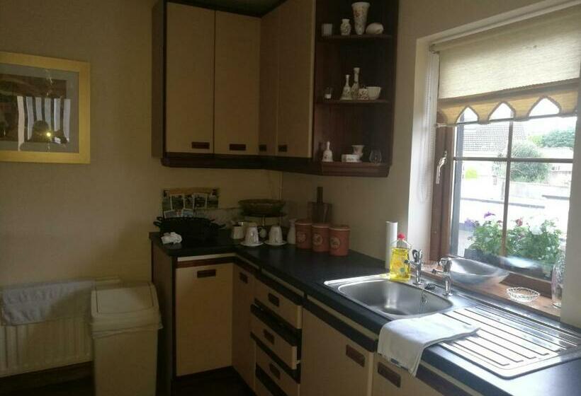 민박 Assaroe House