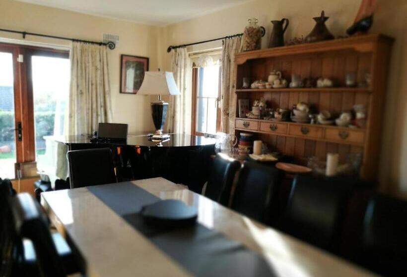 민박 Assaroe House