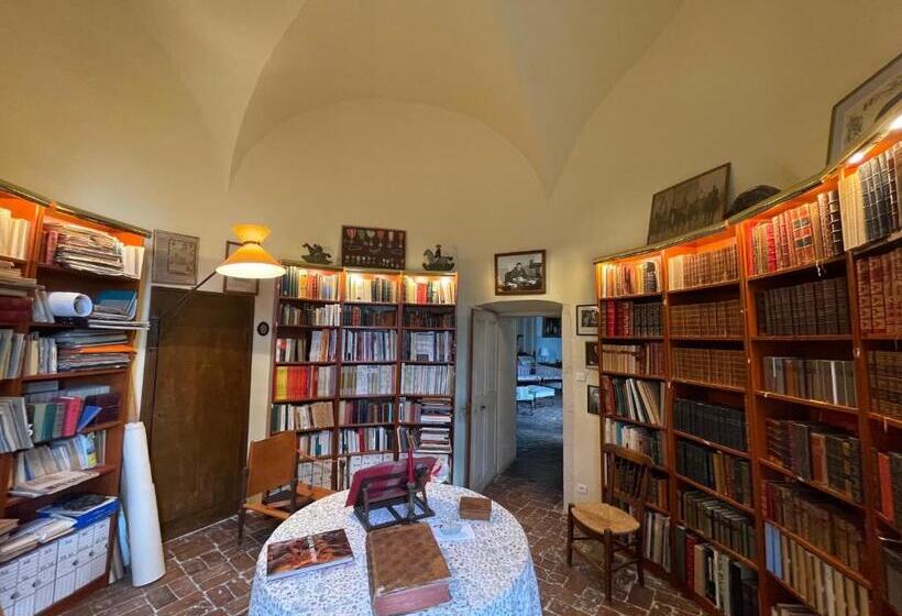 住宿加早餐  Château De Rousson