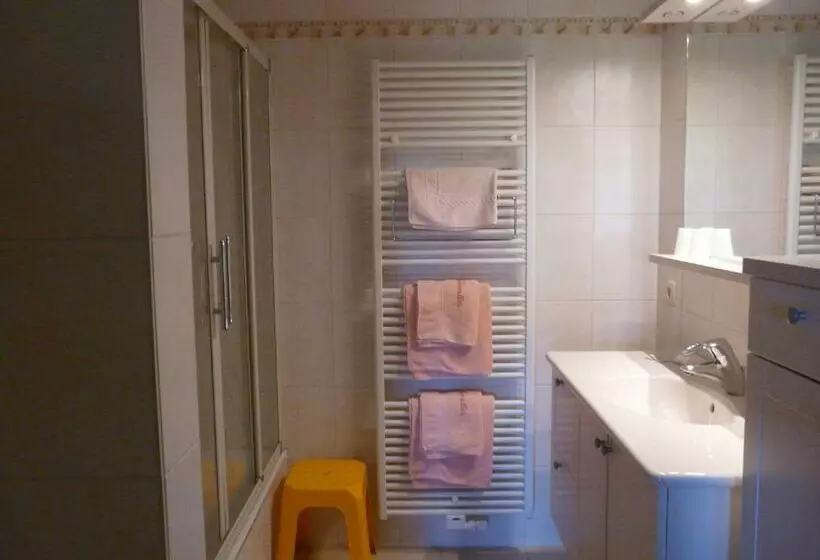 ベッドアンドブレックファースト L Orchidée