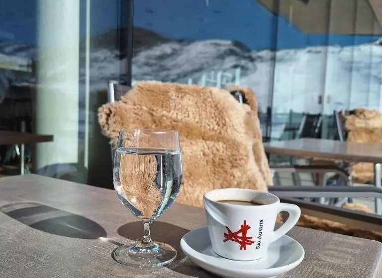 Hotelli Ski Austria St.christoph A.a