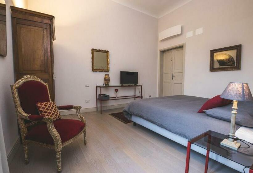 Pensjonat 3 Rooms Guest House