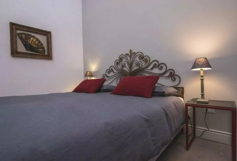 ペンション 3 Rooms Guest House