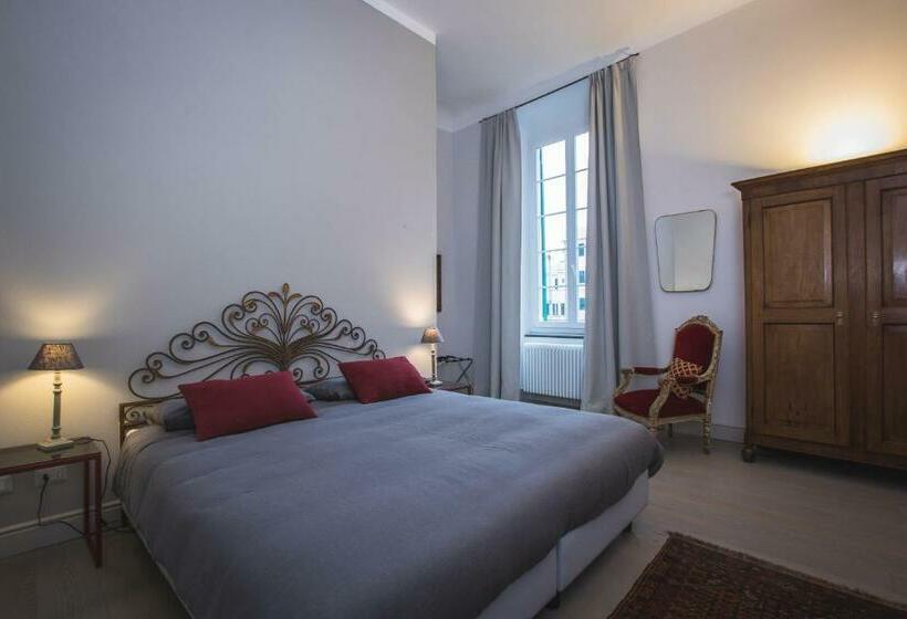 Pensjonat 3 Rooms Guest House