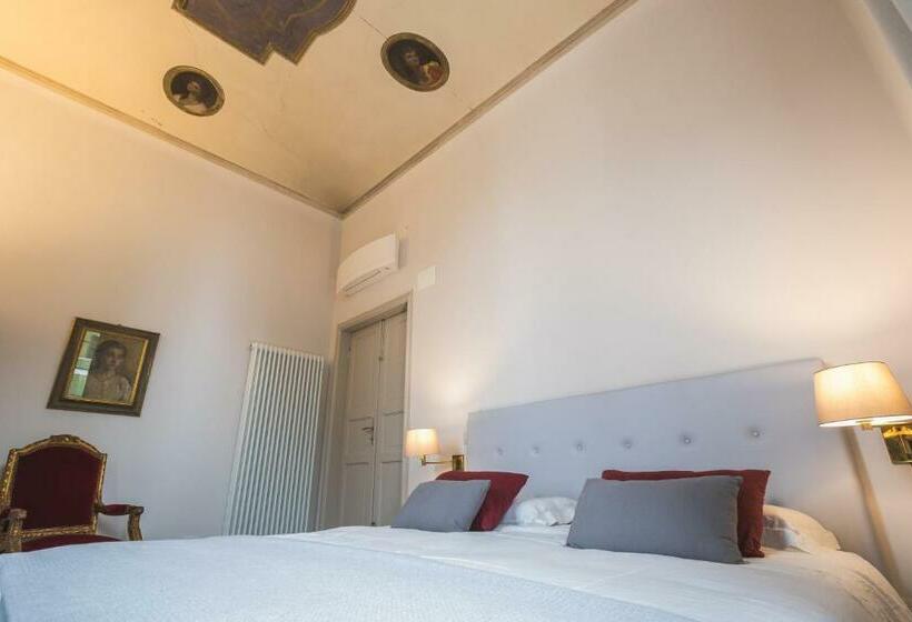 Pensjonat 3 Rooms Guest House