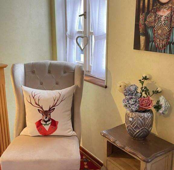 پانسیون Historisches Gästehaus Au Faucon