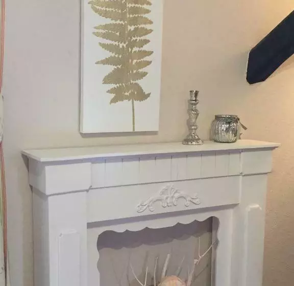 ペンション Historisches Gästehaus Au Faucon