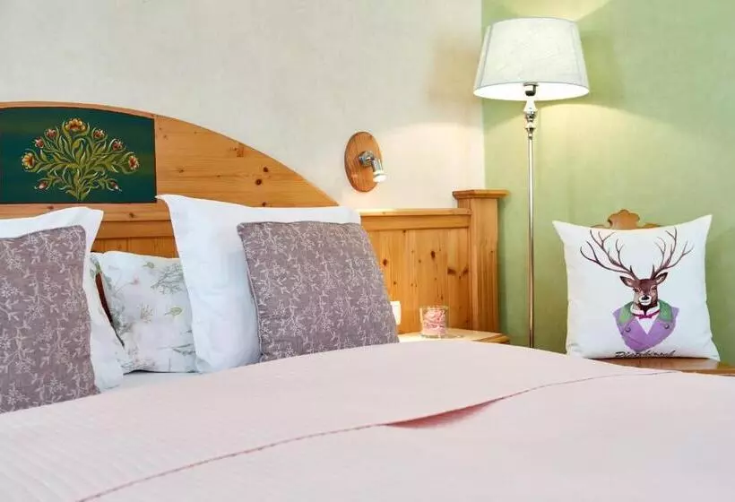 ペンション Historisches Gästehaus Au Faucon