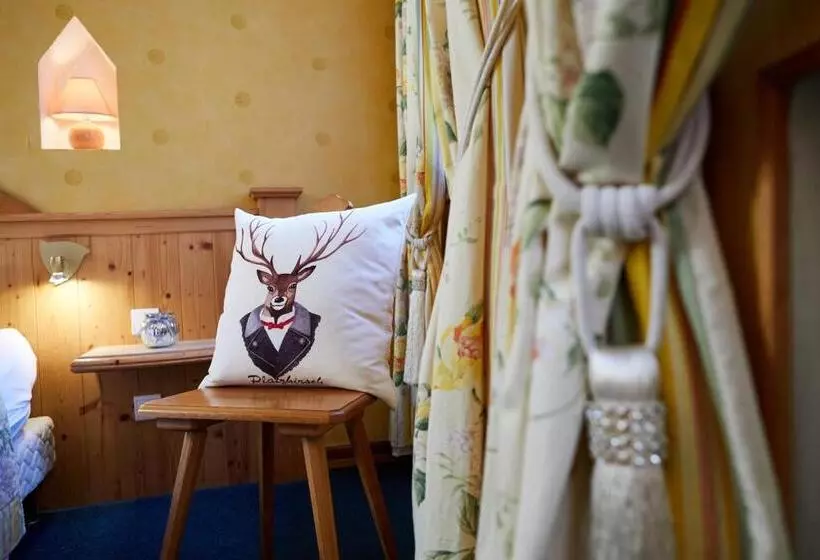 ペンション Historisches Gästehaus Au Faucon