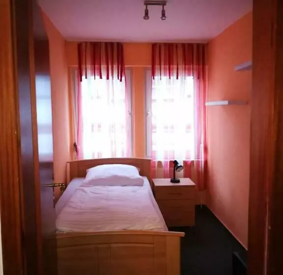 Pension Zum Angestellten