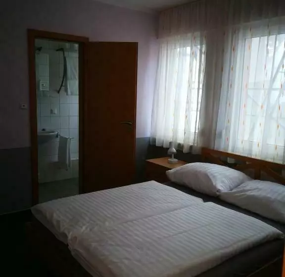 Pension Zum Angestellten