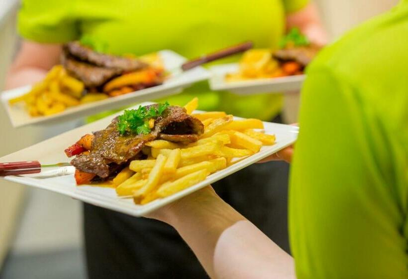 Resort Niemenharjun Matkailukeskus