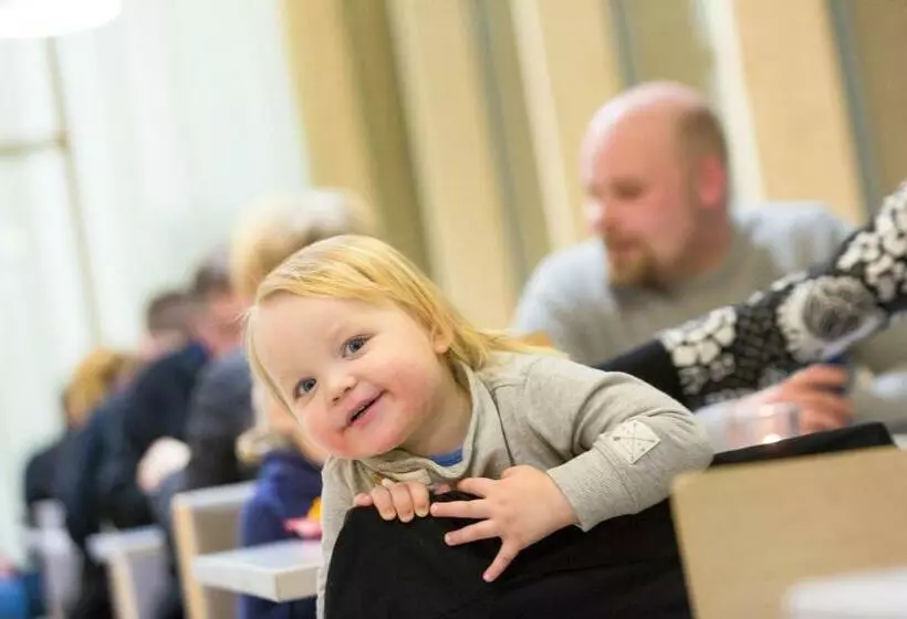 Lomakeskus Niemenharjun Matkailukeskus