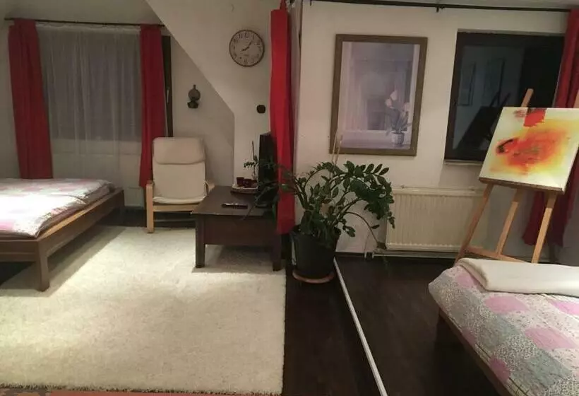 Aamiaismajoitus (B&B) Albi S   Hh Airport