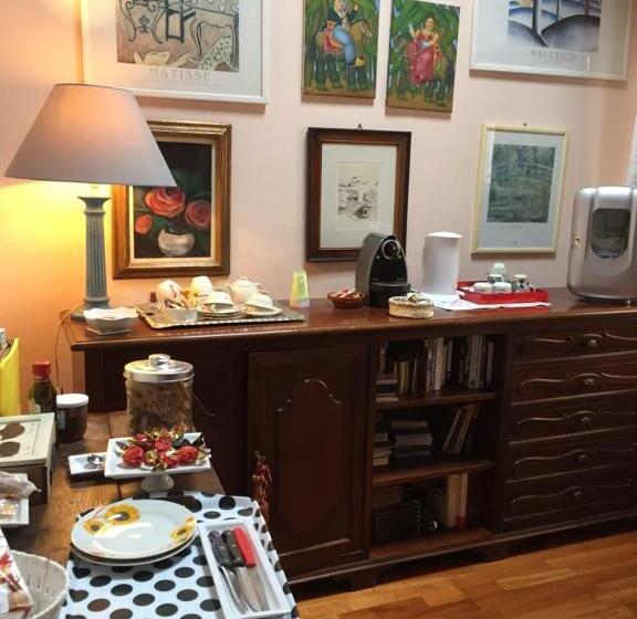 ベッドアンドブレックファースト Casannunziata Appartamento Con 2 Camere No Cucina