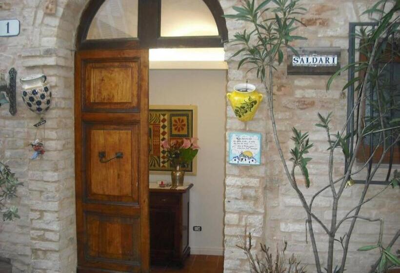 ベッドアンドブレックファースト Casannunziata Appartamento Con 2 Camere No Cucina