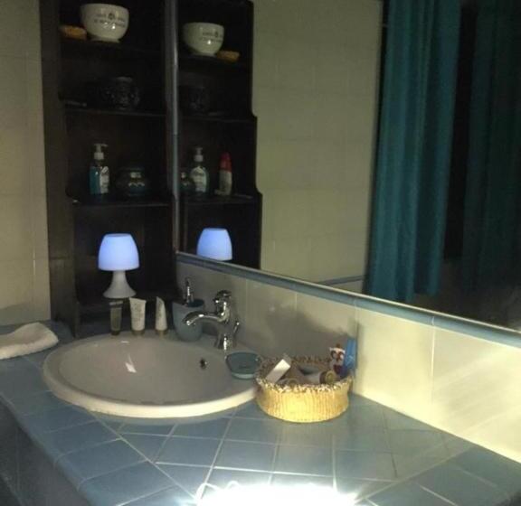 ベッドアンドブレックファースト Casannunziata Appartamento Con 2 Camere No Cucina