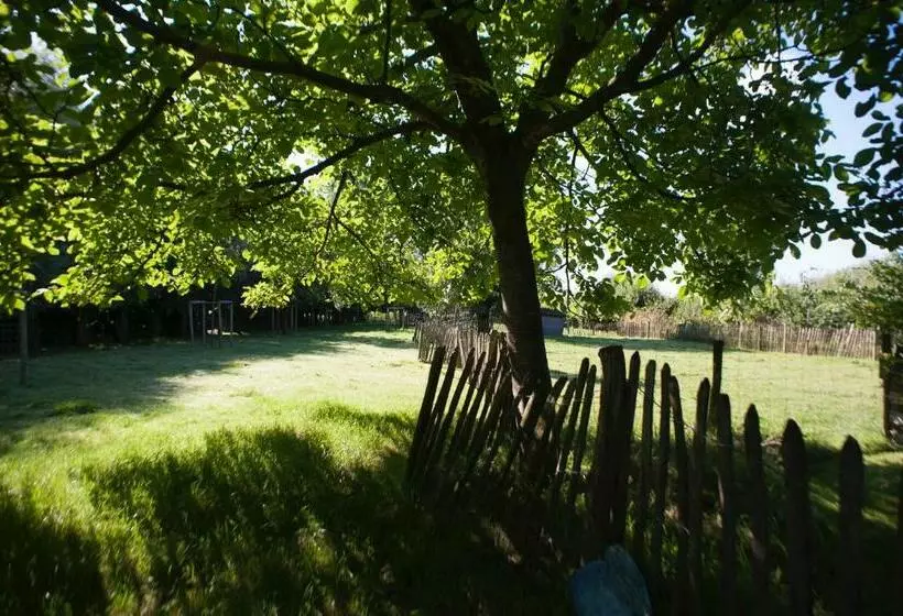 Aamiaismajoitus (B&B) De Weide Wereld