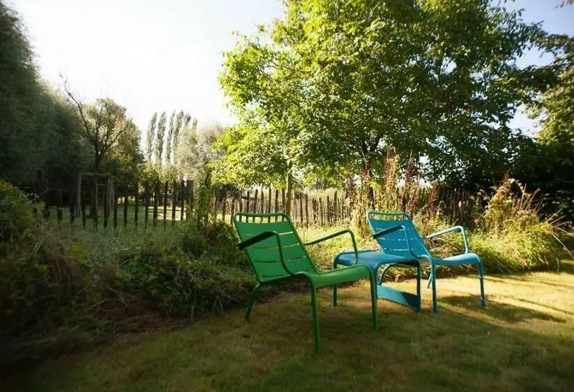 Aamiaismajoitus (B&B) De Weide Wereld